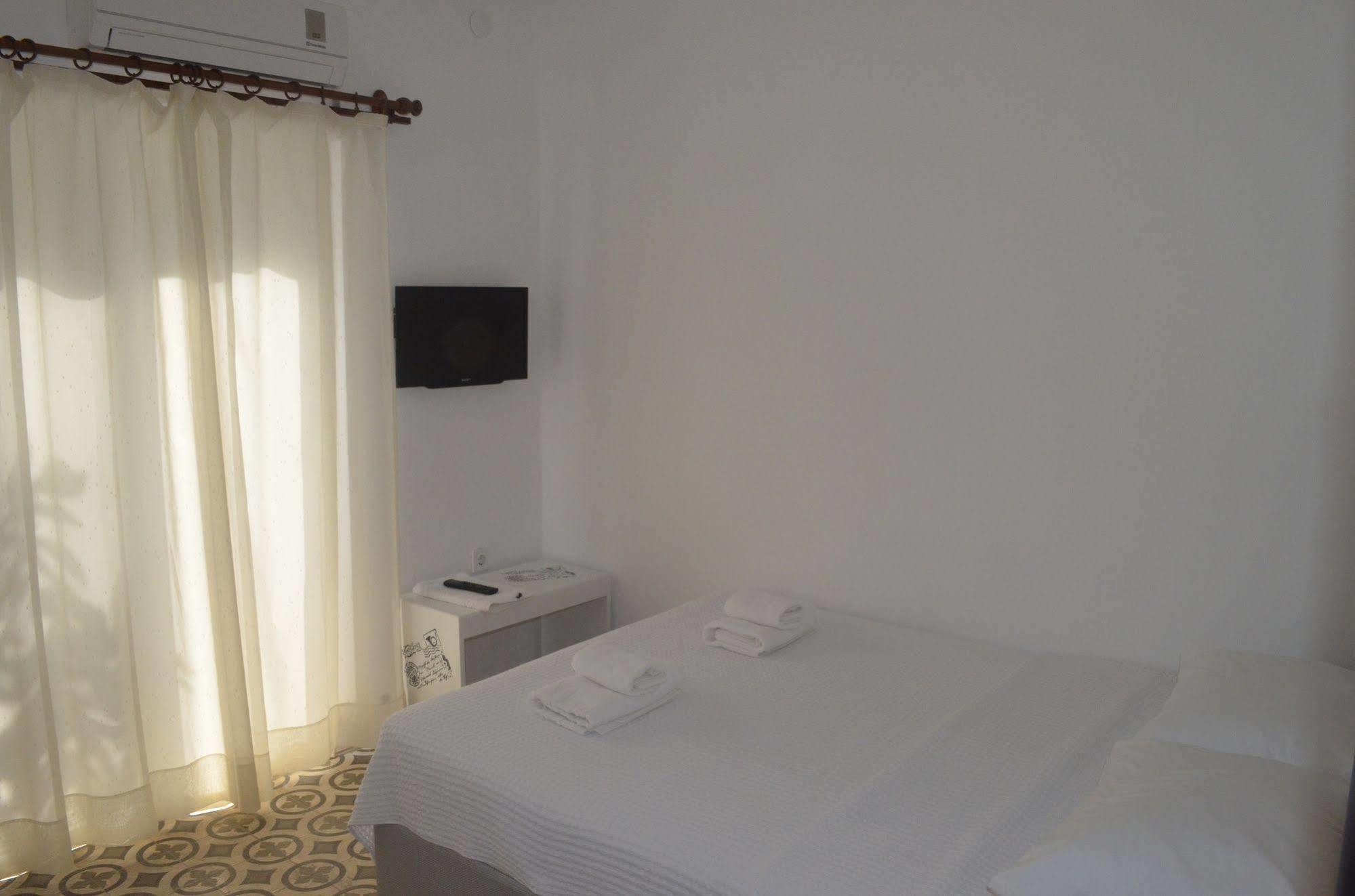 Lacivert Hotel Аявали Екстериор снимка