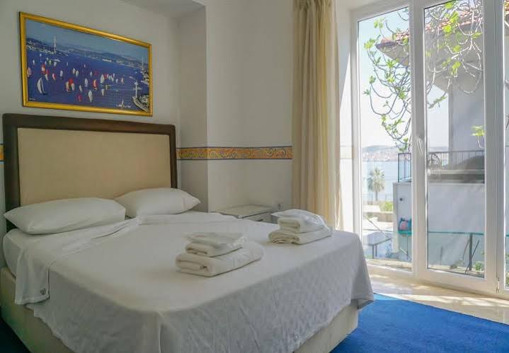 Lacivert Hotel Аявали Екстериор снимка